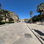 DA DOMANI DIVIETO DI CIRCOLAZIONE E DI SOSTA SU PIAZZA BATTISTI