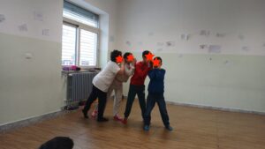 IL TEATRO FA PIÙ FORTI E MATURI I BAMBINI, RIPARTE LA TEATROTERAPIA A SCUOLA